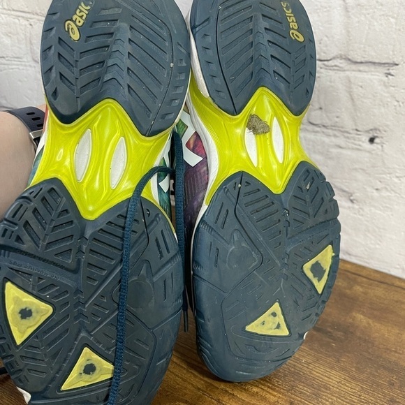 ASICS running shoes - Picture 4 of 8